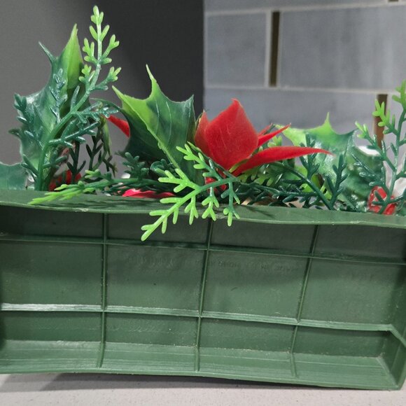 Vintage Kissing Santa and Mrs. Claus - Picture 5 of 9